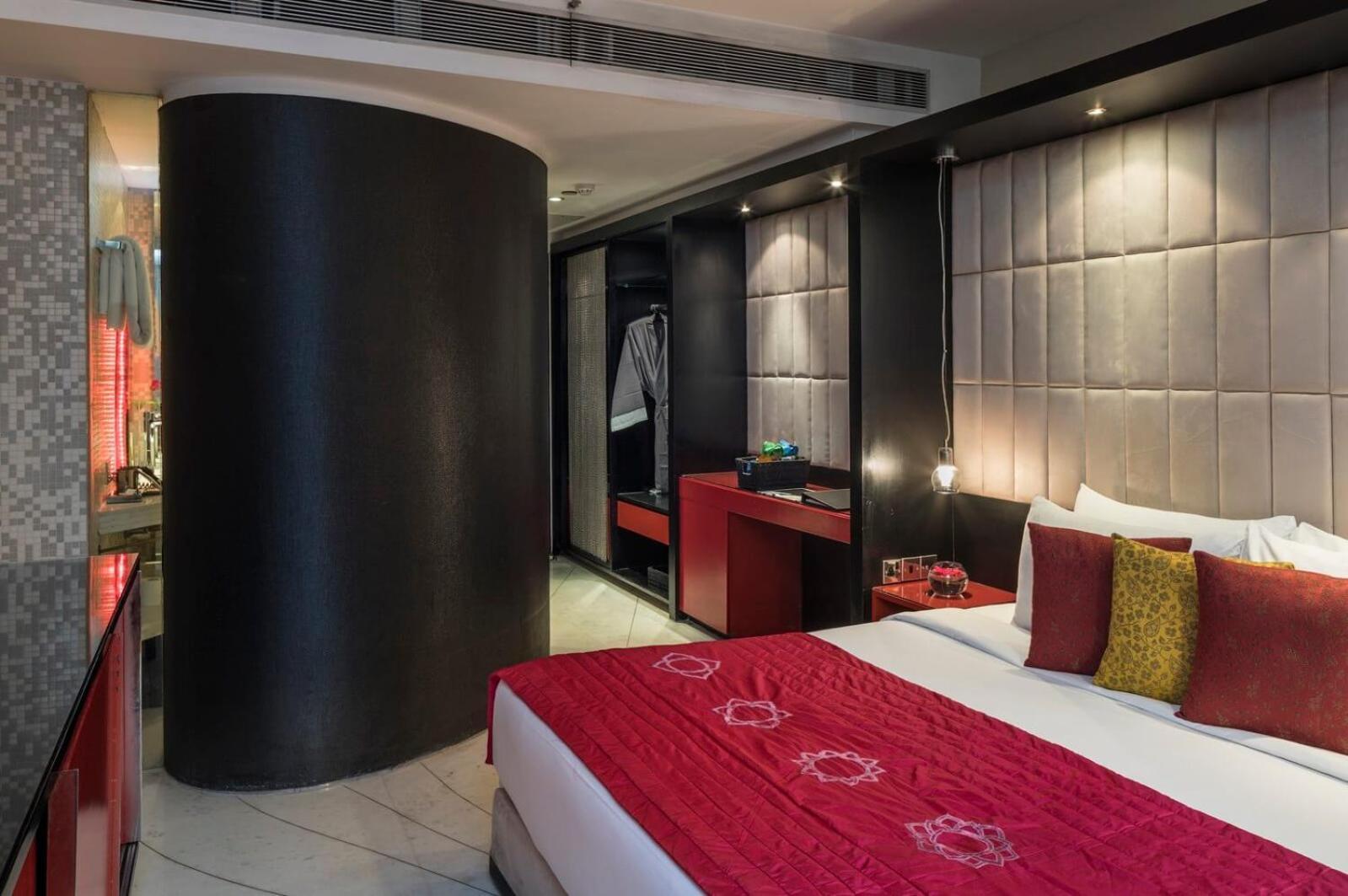 Hotel The Bellwood Near Igi Airport