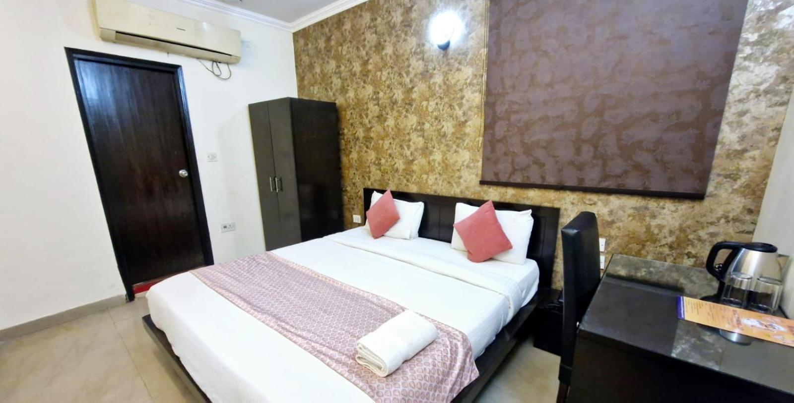 Atlas Near Igi Airport T3 Homestay *