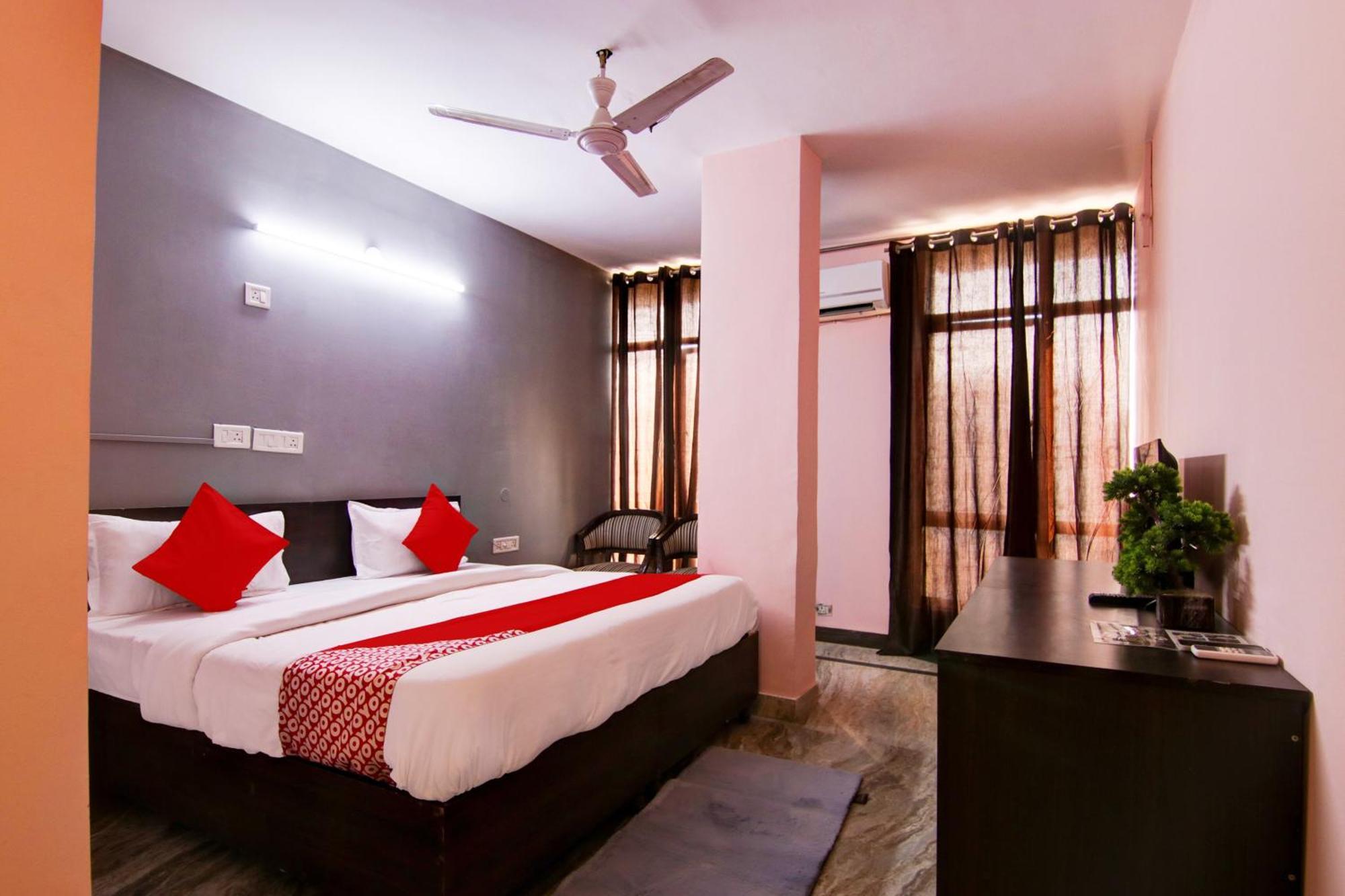 Hotel O Manya 4*