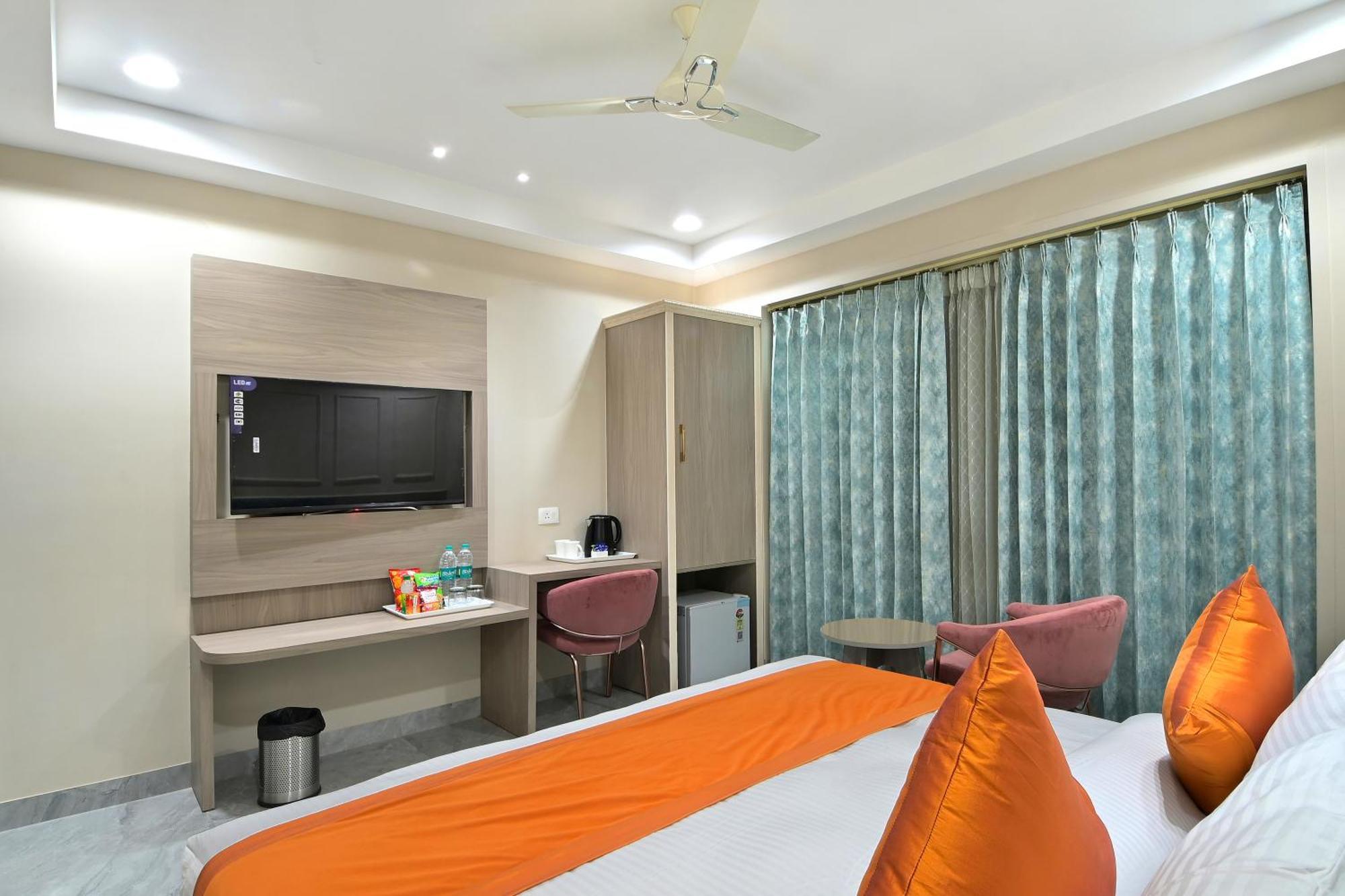 Sapphire House - 3 Mins Walk From Metro And 5 Mins From Rail Station 4* New Delhi