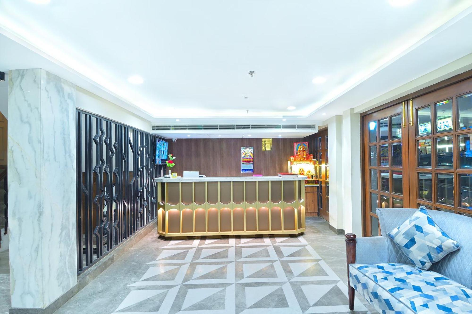 Sapphire House - 3 Mins Walk From Metro And 5 Mins From Rail Station 4* New Delhi