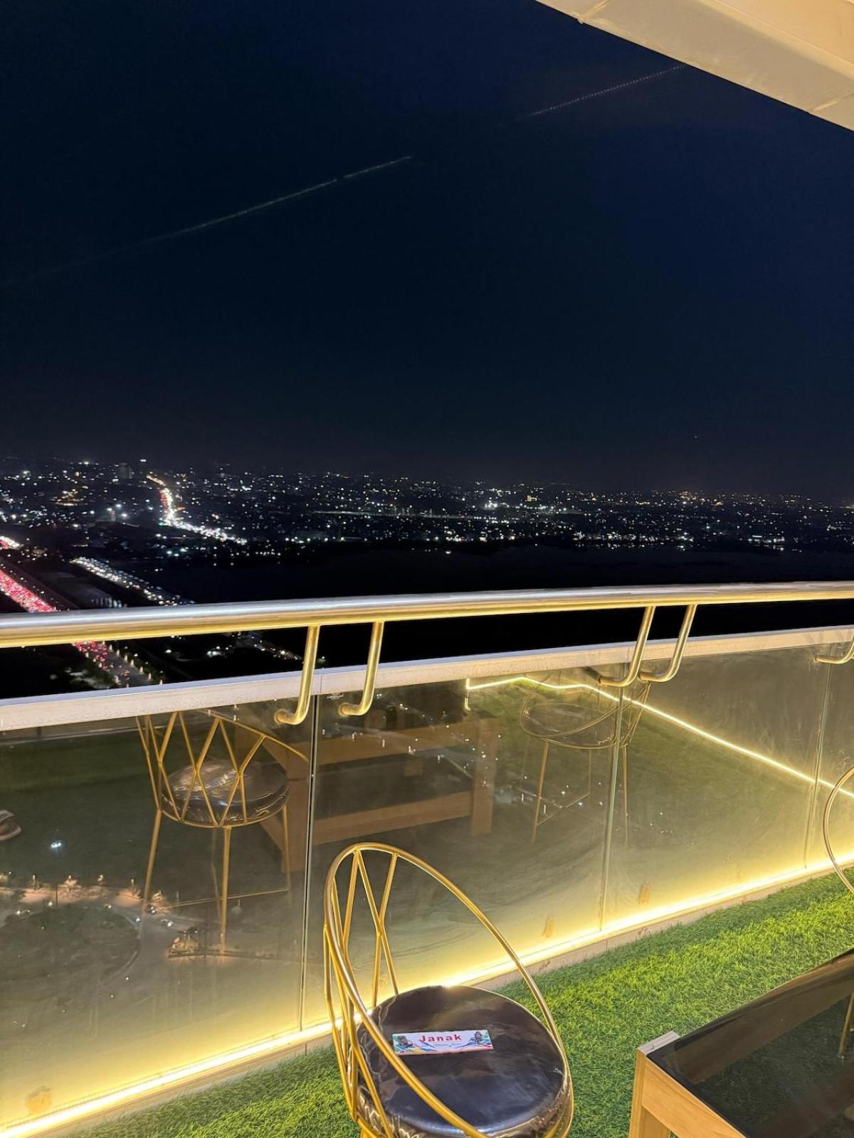 Supernova Spira Sector 94 Noida Apartment *