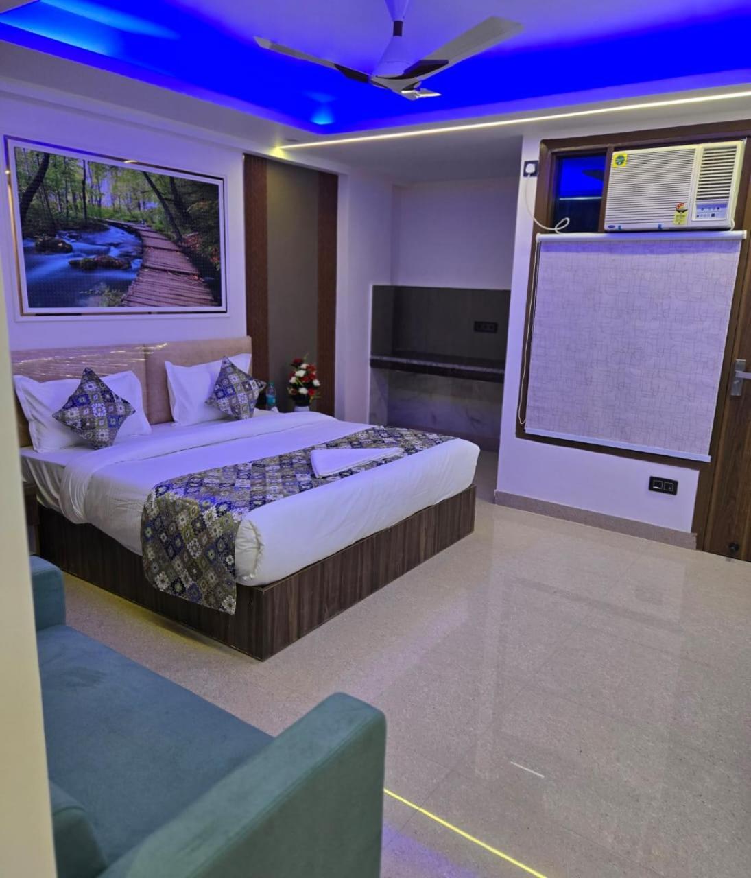 Hotel Dream World 4*