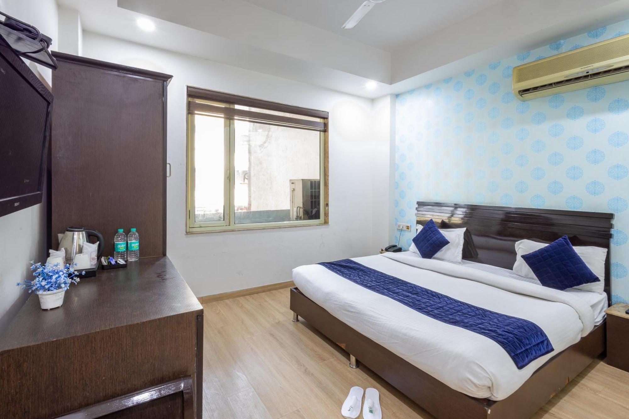 Vedas Heritage - Karol Bagh Hotel
