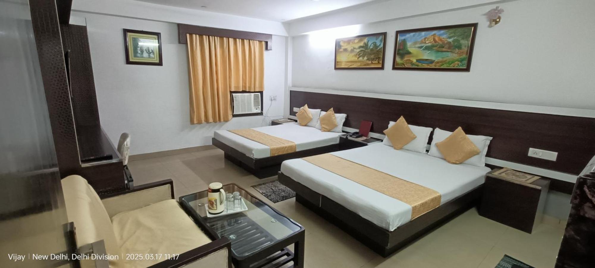 Su Shree Continental 5 Minutes Walk From Railway Station 3*