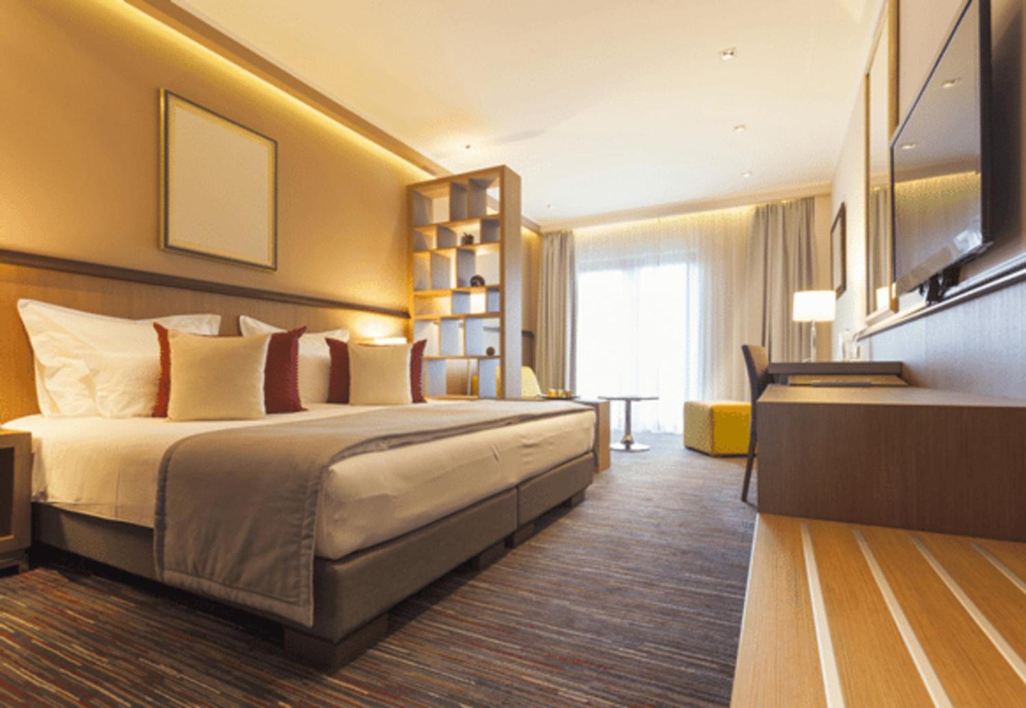 Yes Please -new Delhi 4* New Delhi