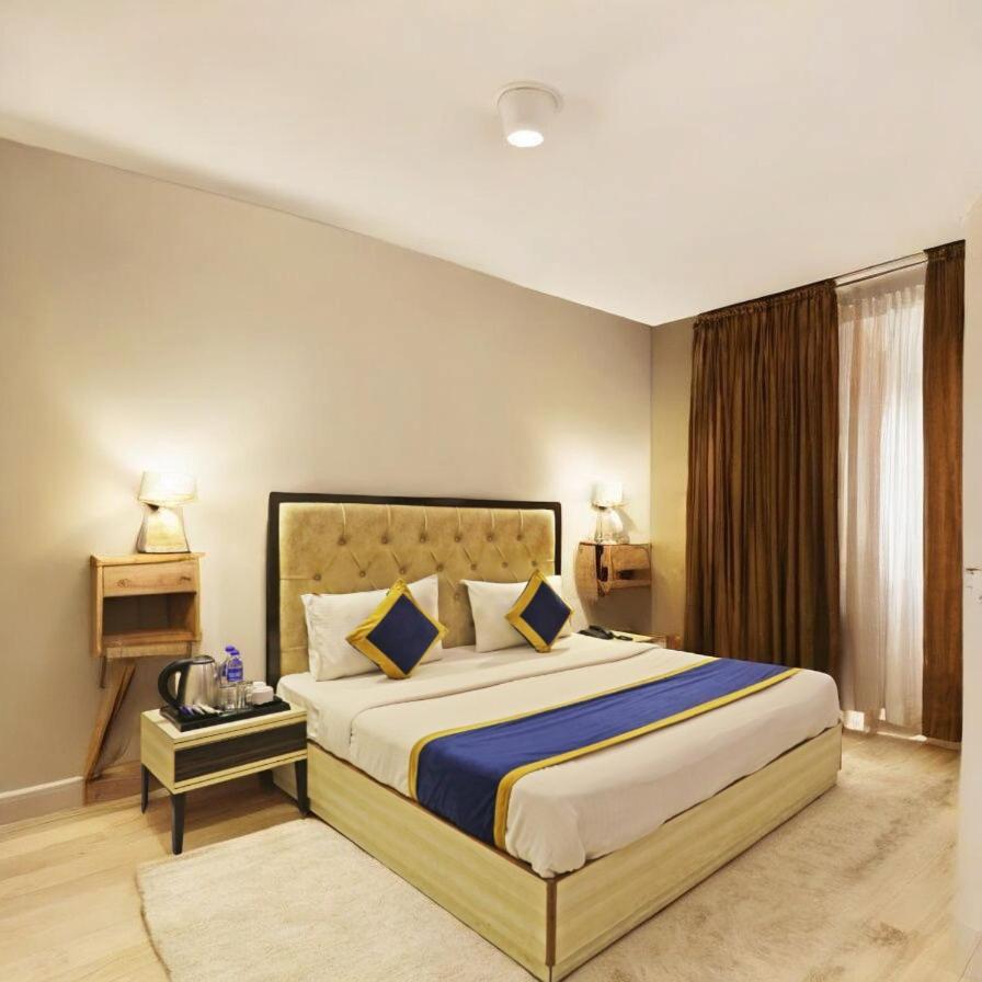 Hotel Almora Sky Near By Delhi International Airport With - Free Airport Pickup And Drop