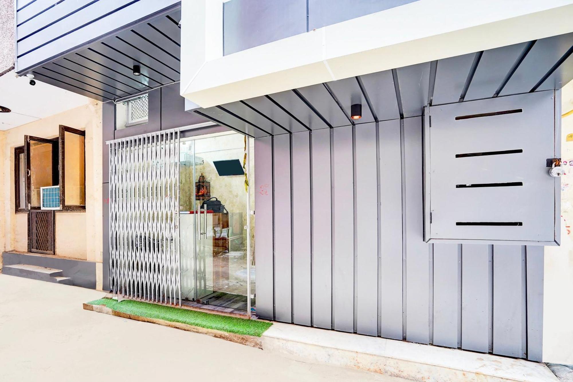 O The Royall Residency Hotel 3*