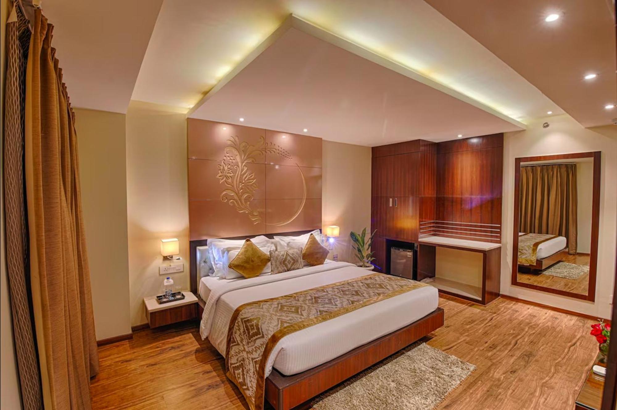 Hotel Good Times Near Ganga Ram Hospital And Karol Bagh Metro Hotel