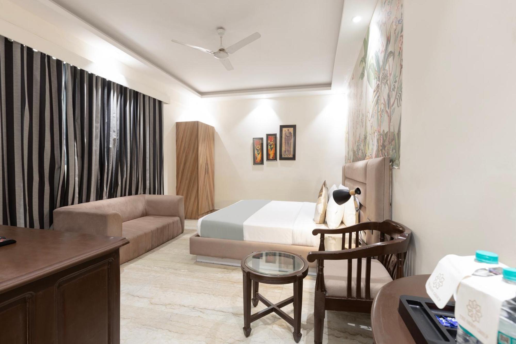 Hotel The Orion Express - East Of Kailash