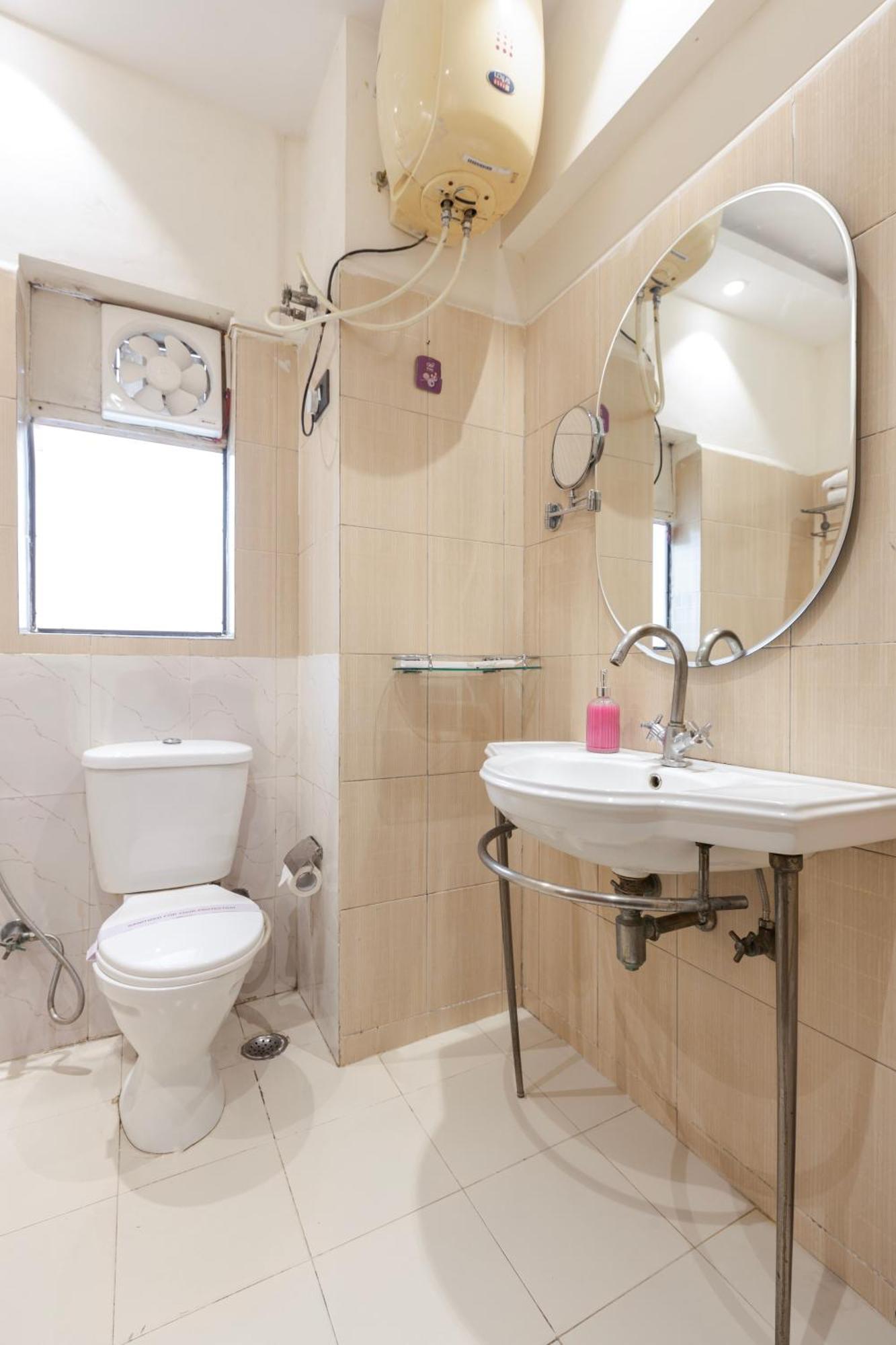 Hotel The Orion Express - East Of Kailash New Delhi