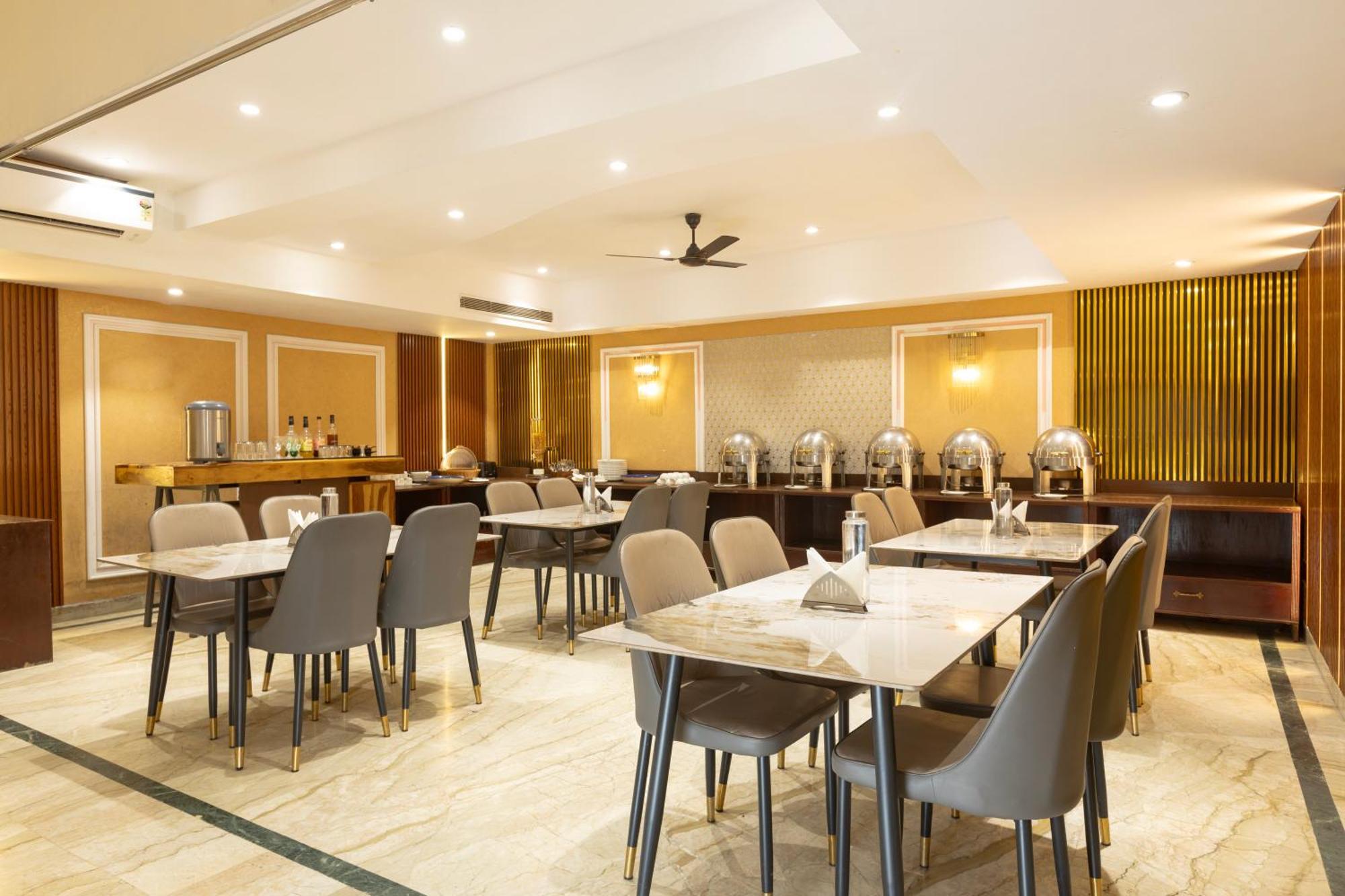 The Orion Express - East Of Kailash Hotel New Delhi