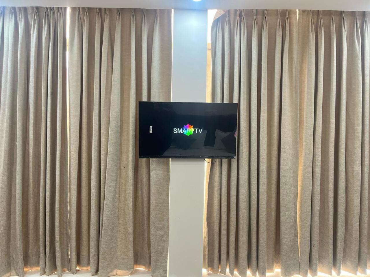 Hotel Mannat Near Naraina Vihar Metro Station New Delhi