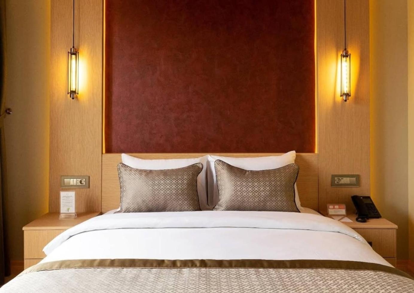 Grand Atlantis Near Delhi Airport 4*