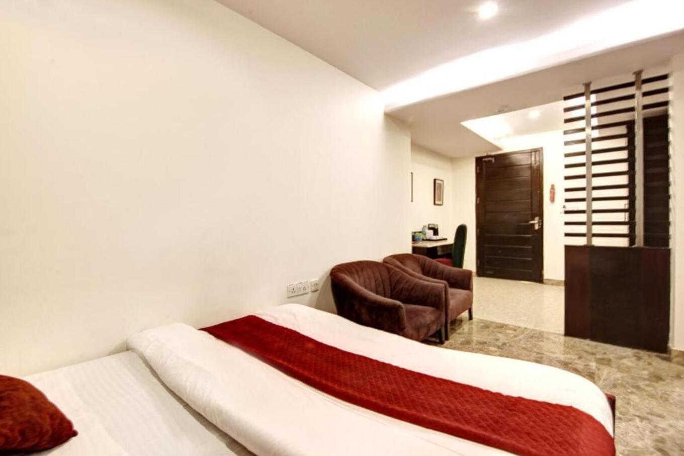 Hotel Aeron Paharganj New Delhi