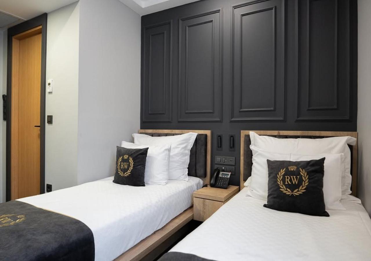 Grand Belwood Near Delhi Airport *