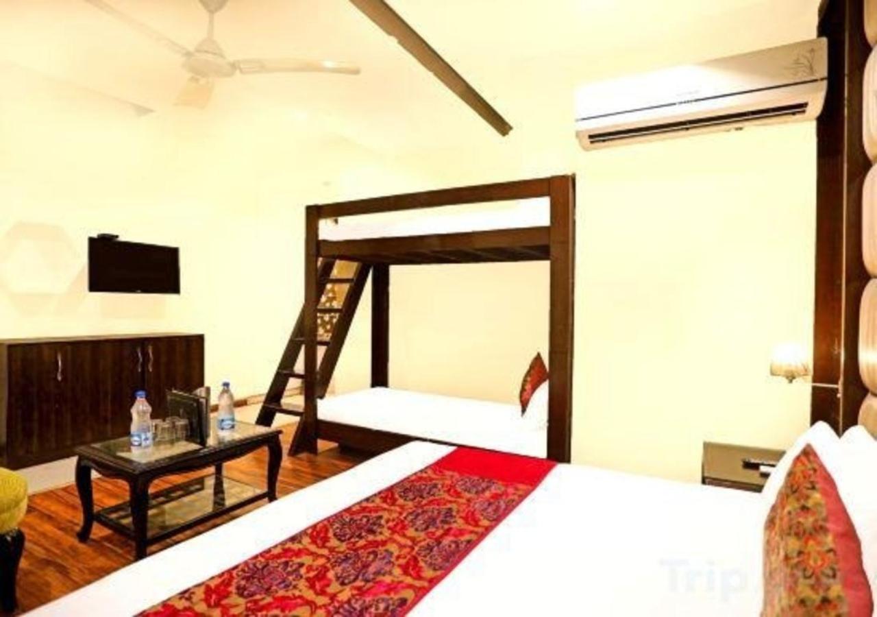 Aeron Paharganj New Delhi