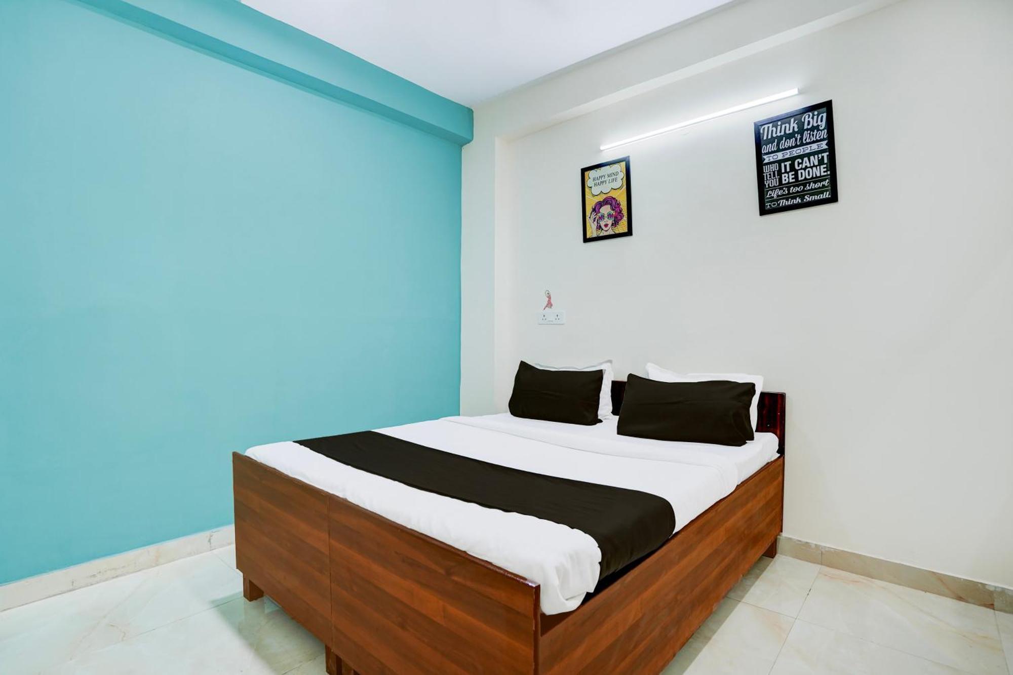 Hotel O Anmol Residency 3*