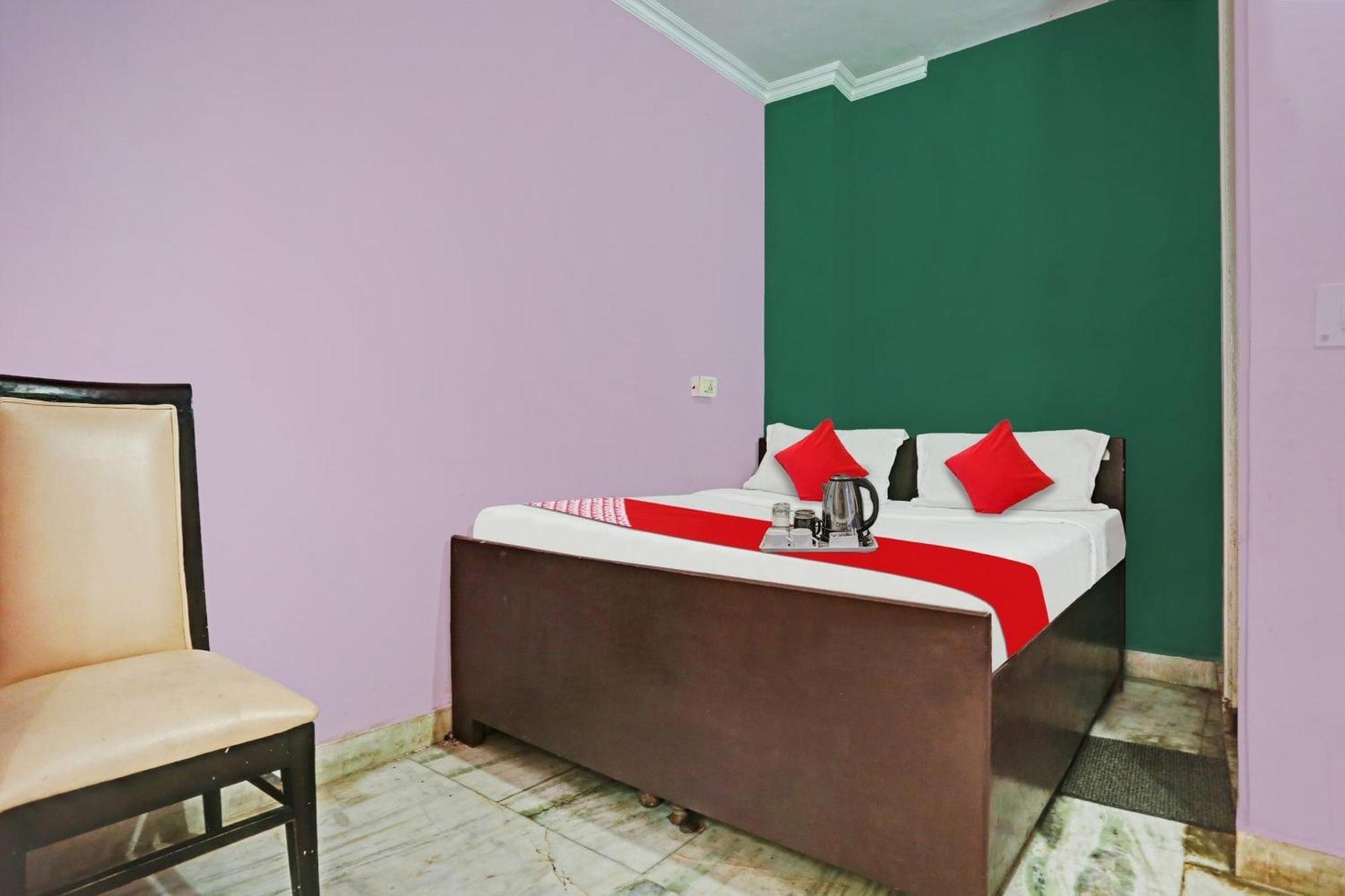Hotel O Padam Residency New Delhi