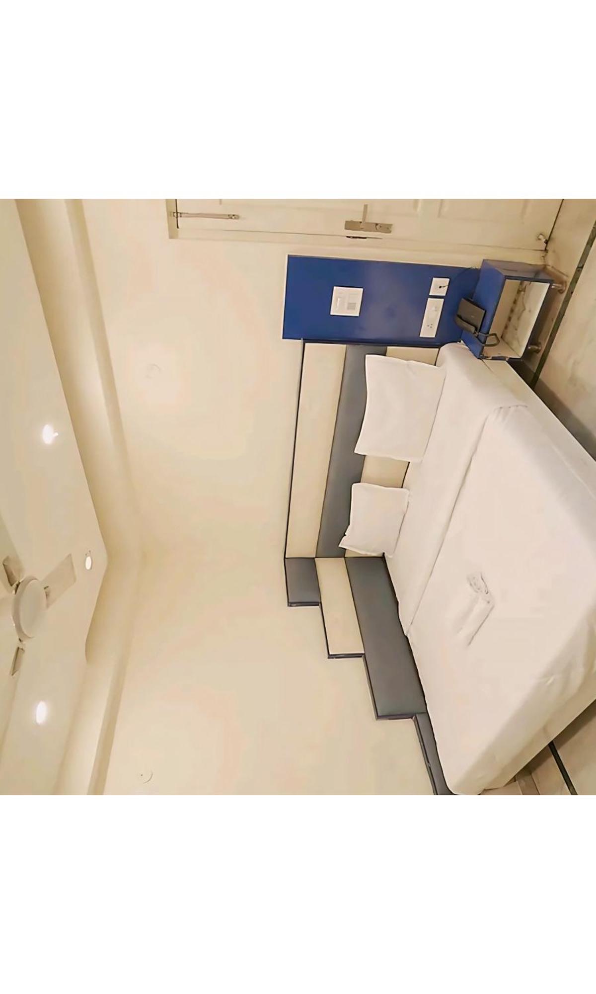 Leo Continental Hotel 2*