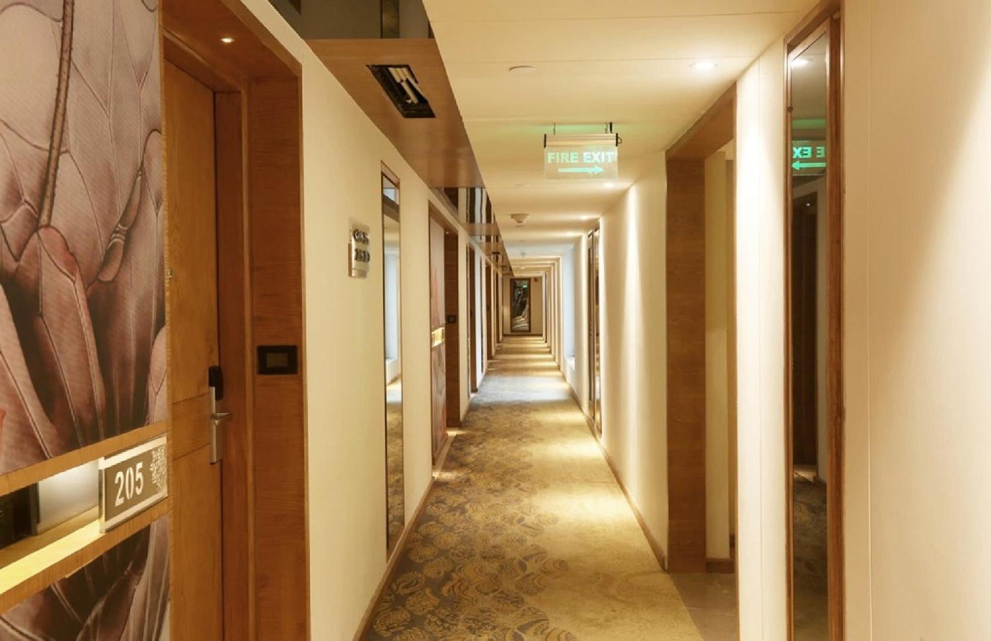 Hotel West End Igi Airport Delhi