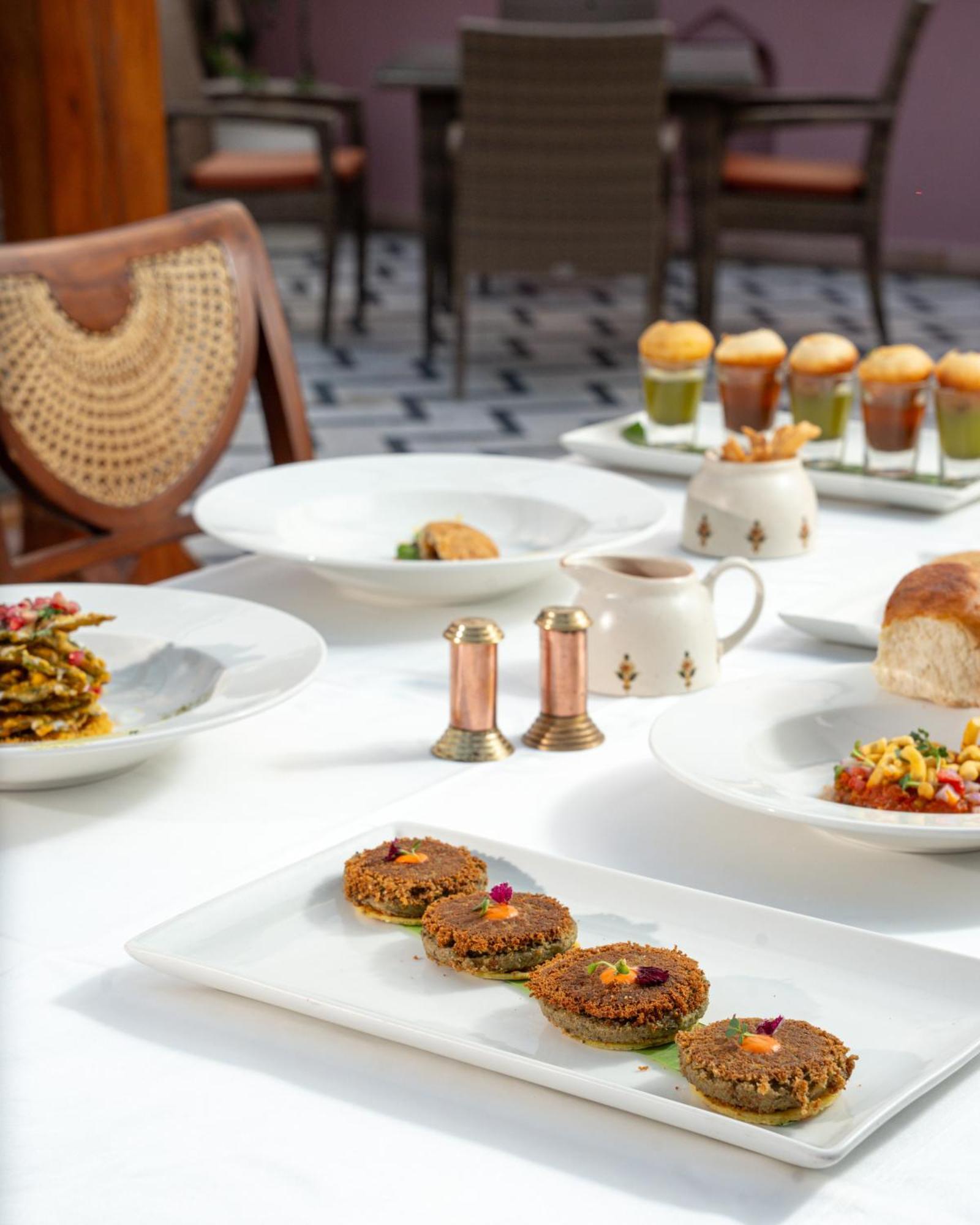 Hotel Haveli Dharampura & Golden Haveli- Unesco Awarded Boutique Heritage