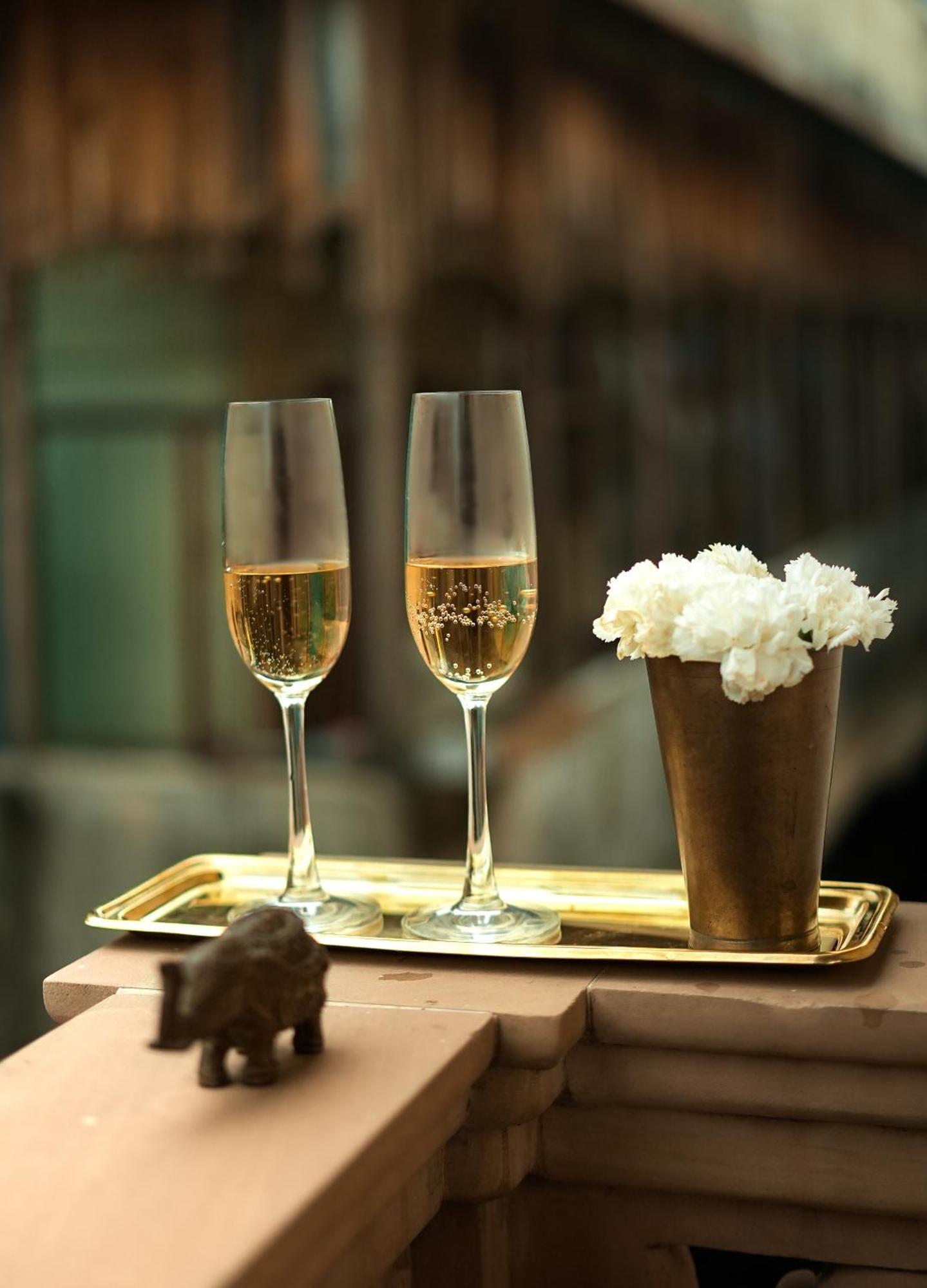 Haveli Dharampura & Golden Haveli- Unesco Awarded Boutique Heritage 5* New Delhi