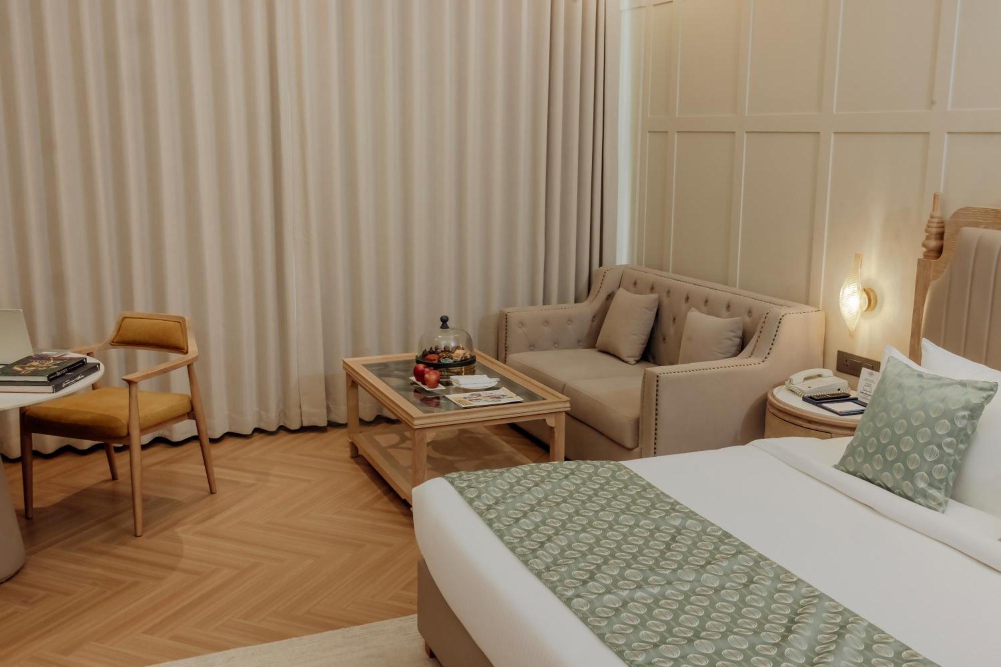 The Tivoli 5* New Delhi