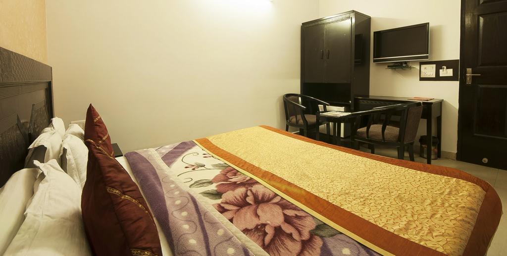 Sunrise Hotel