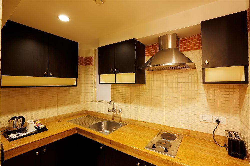 Townhouse 517 La Sapphire Near Delhi Airport Hotel