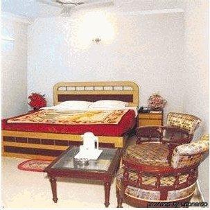 Hotel Treebo Paras International