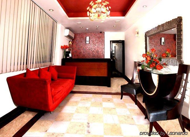 Hotel Shanti Palace West New Delhi