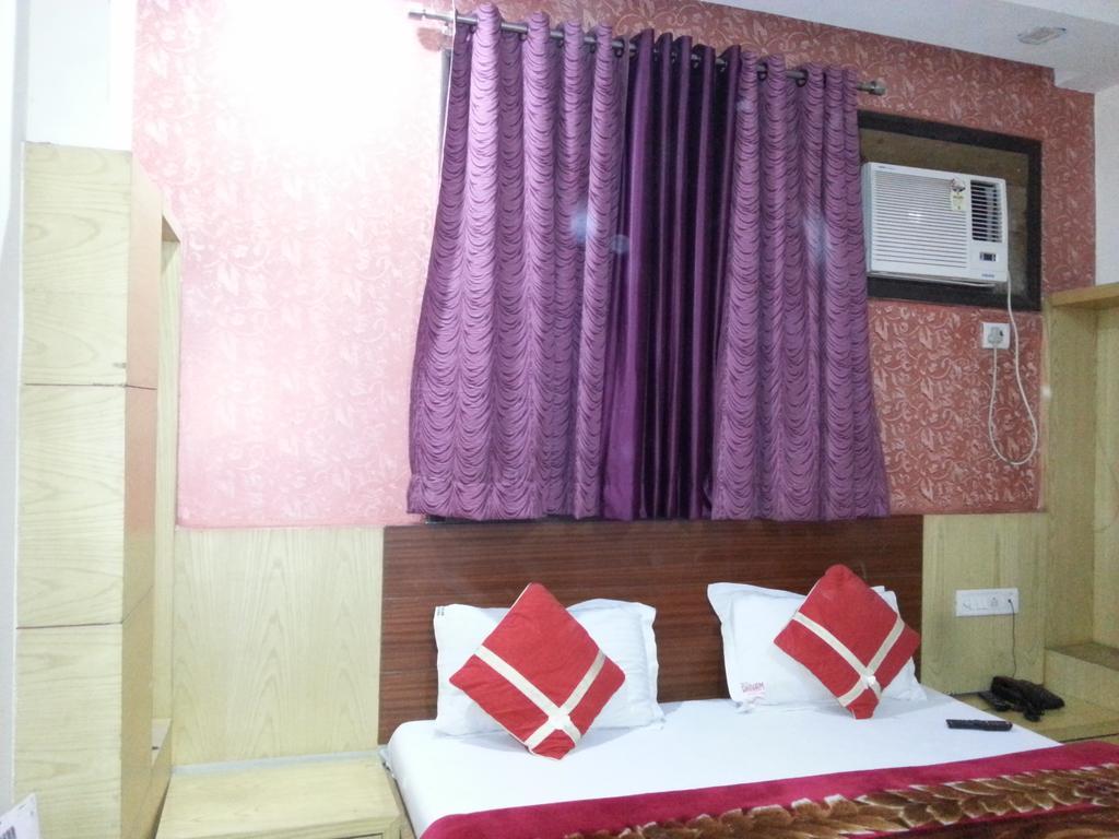 Hotel Shivam International - A Well Hygiene Staff Vaccinated 