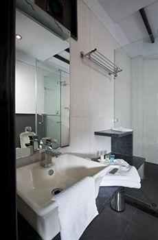 Treebo Premium Relax Patel Nagar New Delhi