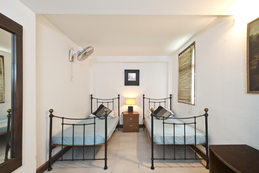 Bed & Breakfast Trendy Bed & Breakfast New Delhi