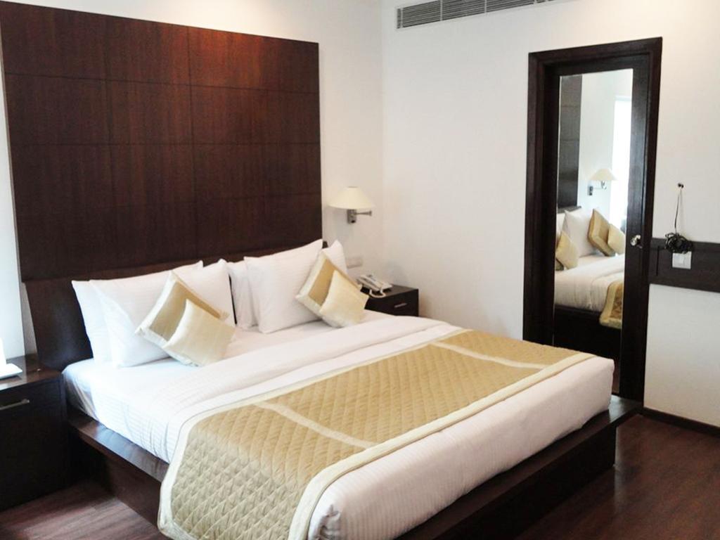 Hotel Divine Paradise Tavisha 3*