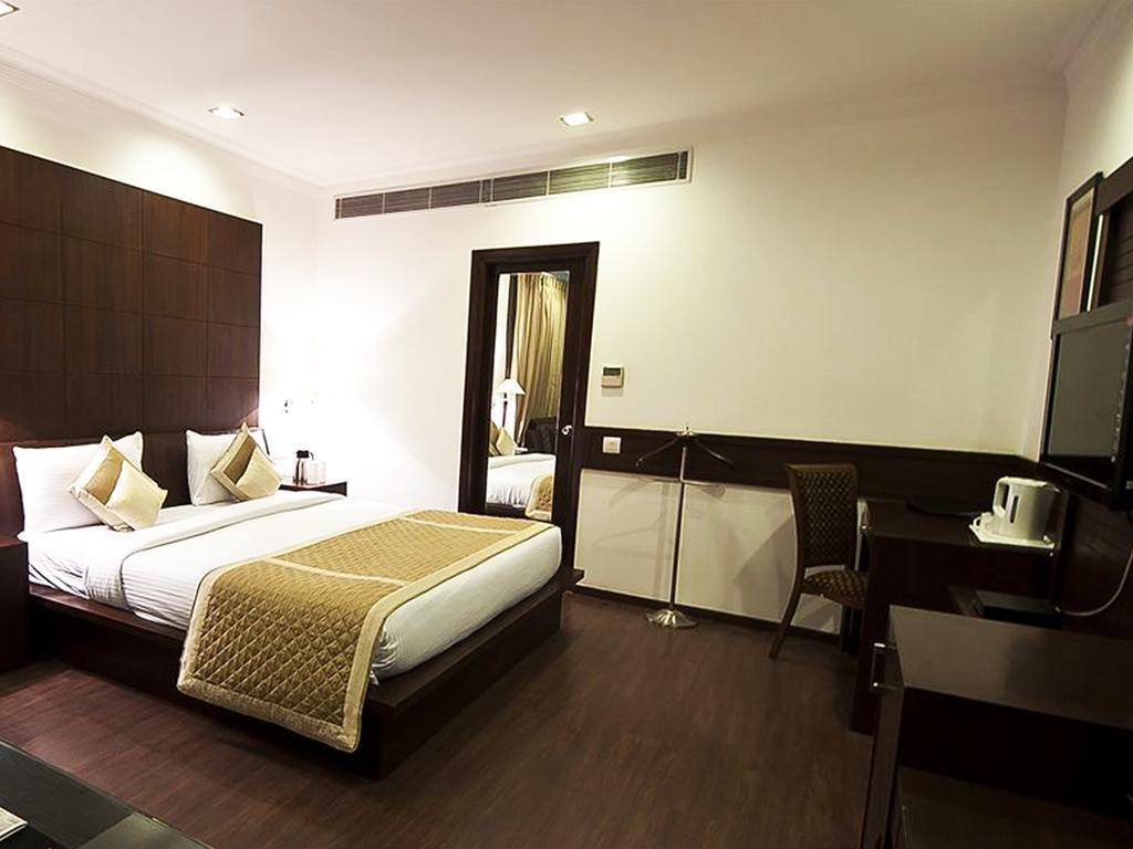 Hotel Divine Paradise Tavisha
