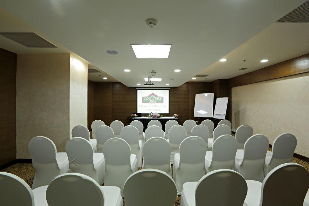 Hotel Zone Connect By The Park Saket New Delhi