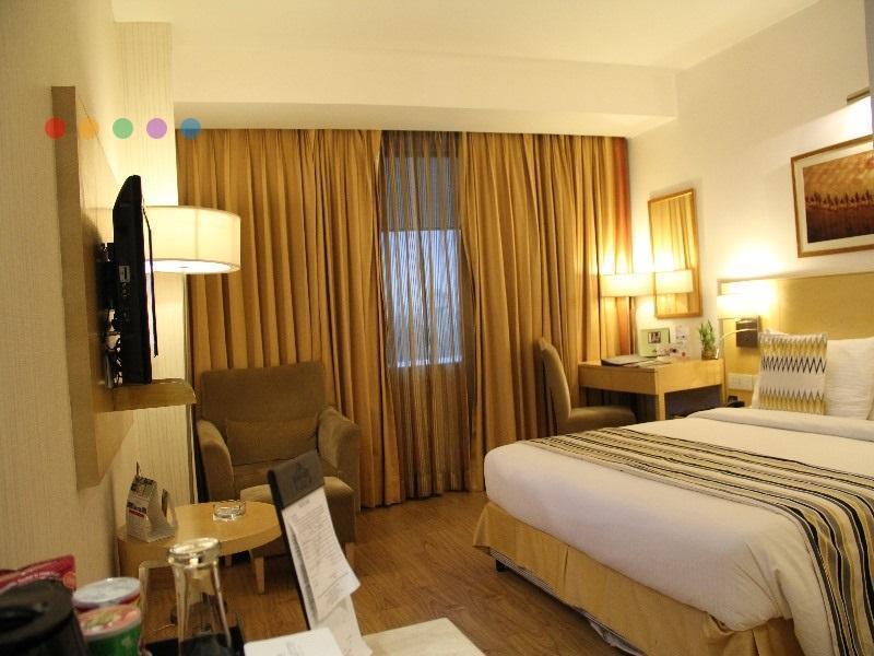 Hotel Zone Connect By The Park Saket New Delhi