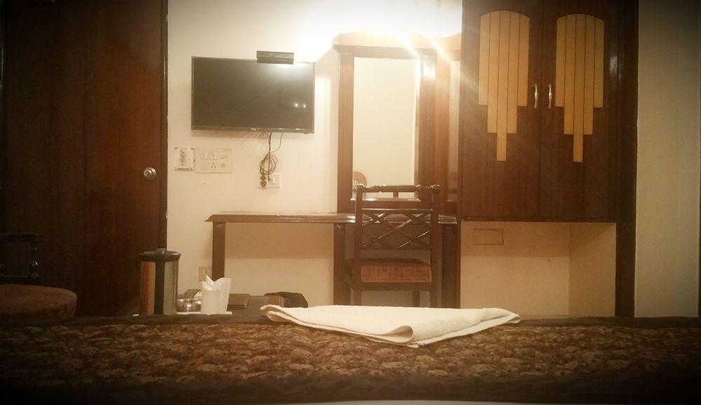 Treebo Paras International Hotel Delhi (National Capital Territory of India)