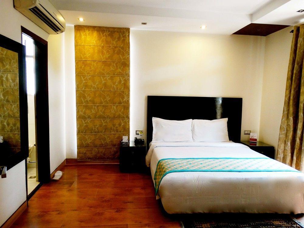 The Legend Delhi 3*