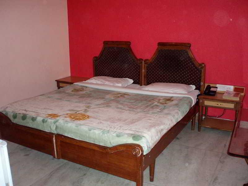 Vishal Residency, Mahipalpur Near Igi Delhi Airport