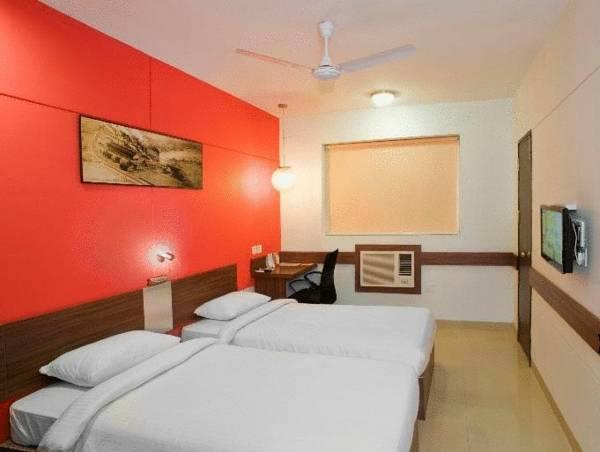 East Delhi Hotel 3*