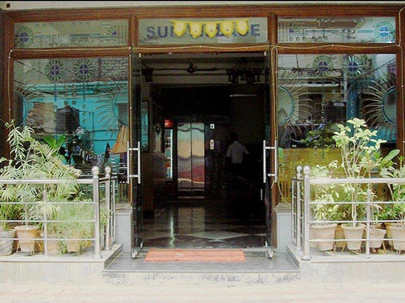 Hotel Sun Village Near Railway Station 2*