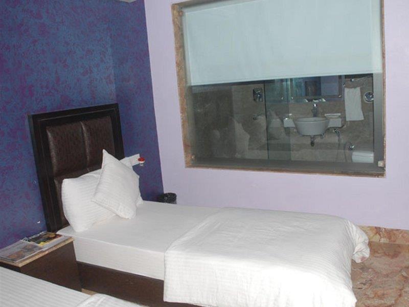 Vedas Heritage - Karol Bagh