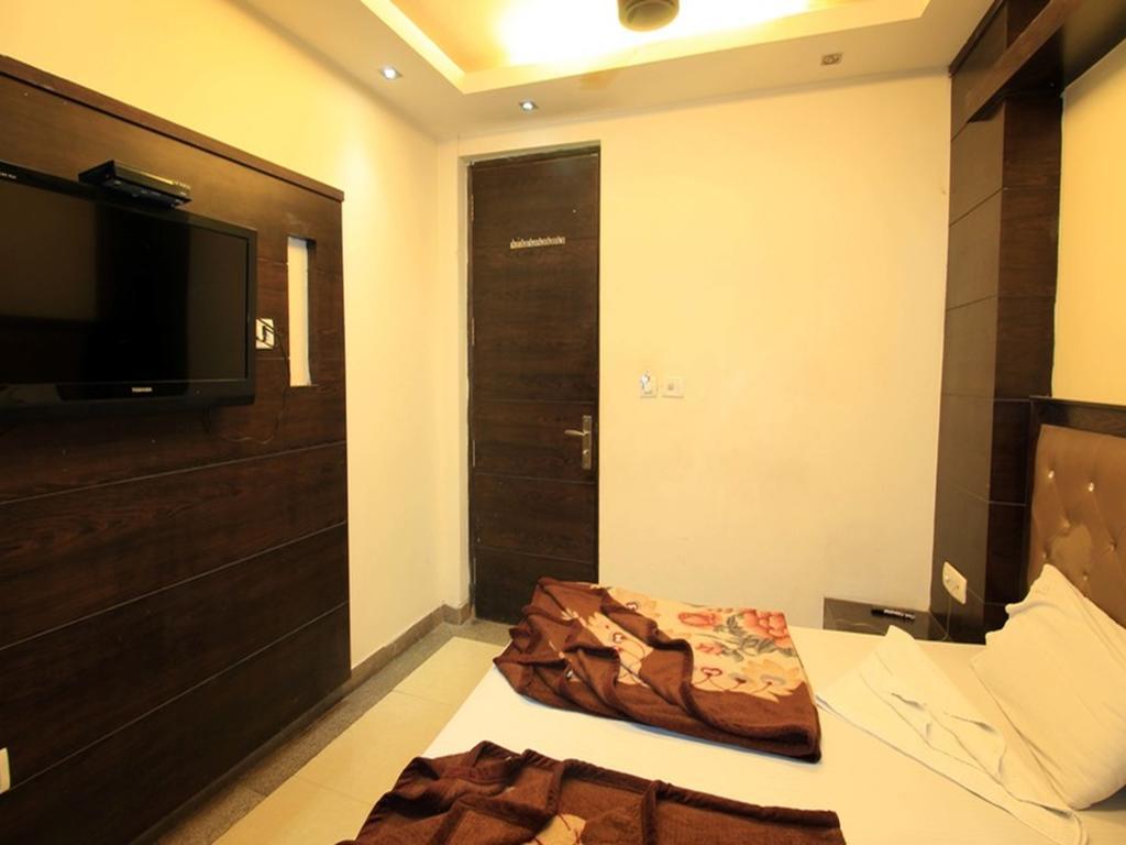 Hotel Adb Chander Palace New Delhi