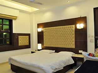 Hotel The Metropolis Near Rk Ashram Metro Station 2*