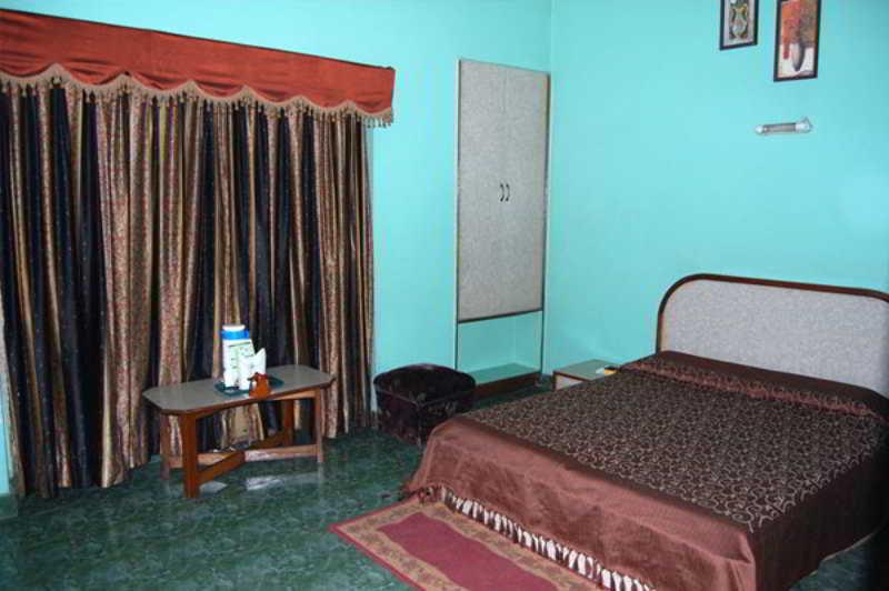 Woodland Deluxe New Delhi