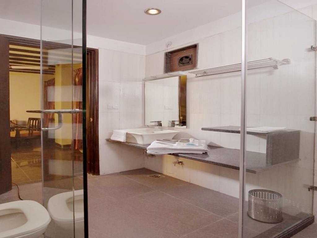 Hotel Treebo Premium Relax Patel Nagar New Delhi