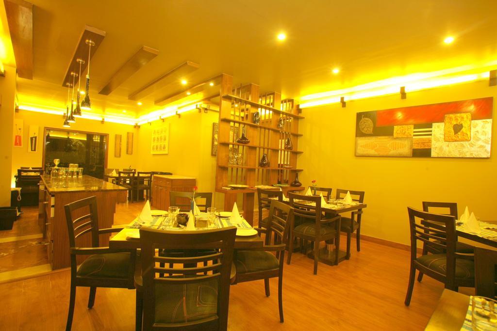 Hotel ​justa Panchsheel Park 4*